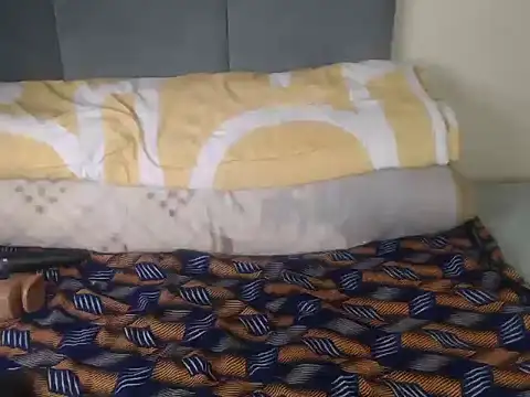 Chocolatebae86 online show from 12/22/25, 08:36