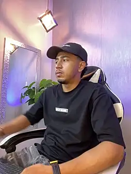 Snapshot of Brand_Collins chatting on 02/26/26, 11:54 Brand Collins online show from 02/26/26, 11:54