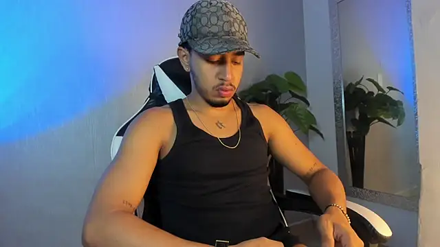 Snapshot of Brand_Collins chatting on 02/11/26, 11:43 Brand Collins online show from 02/11/26, 11:43