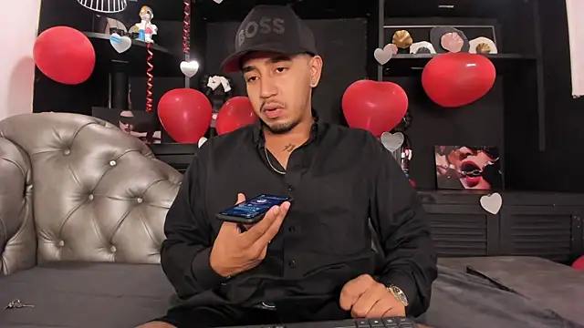 Snapshot of Brand_Collins chatting on 02/15/26, 01:06 Brand Collins online show from 02/15/26, 01:06