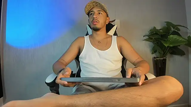 Snapshot of Brand_Collins chatting on 02/01/26, 11:19 Brand Collins online show from 02/01/26, 11:19