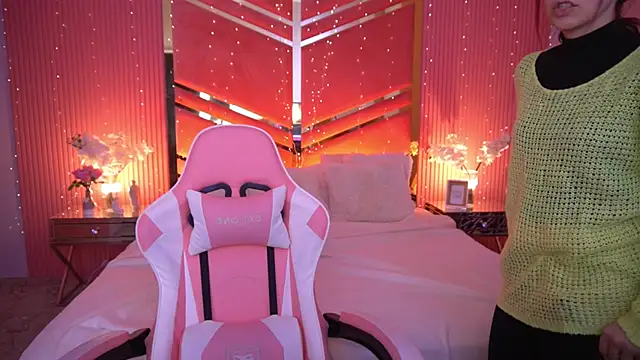 RoxieRay online show from 03/22/26, 03:35