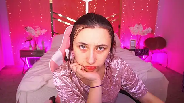 RoxieRay online show from 03/31/26, 12:51