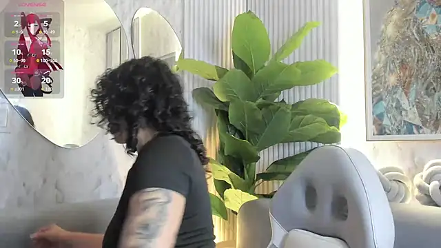 sarah sluty online show from 05/07/26, 02:16