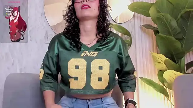 sarah sluty online show from 05/09/26, 02:15