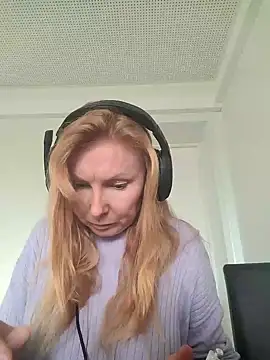 JenyJansy online show from 11/28/25, 01:44