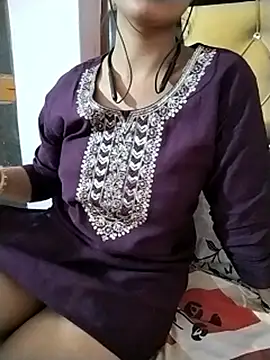 RASHMI SHARMA9 online show from 04/09/26, 06:36