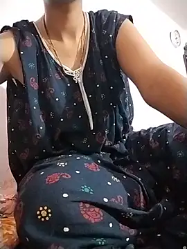 RASHMI SHARMA9 online show from 05/17/26, 03:01