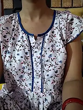 RASHMI SHARMA9 online show from 04/17/26, 05:10