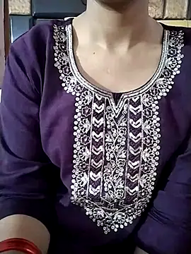 RASHMI SHARMA9 online show from 04/04/26, 07:48