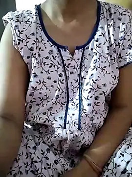RASHMI SHARMA9 online show from 05/14/26, 05:54