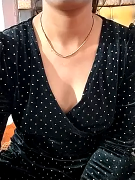 RASHMI SHARMA9 online show from 02/13/26, 05:57