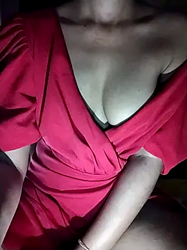 RASHMI SHARMA9 online show from 04/19/26, 05:41