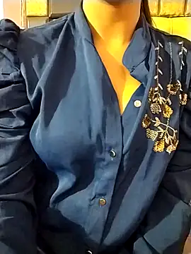 RASHMI SHARMA9 online show from 03/18/26, 06:20