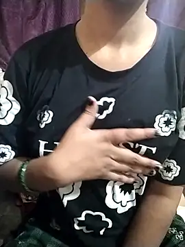 RASHMI SHARMA9 online show from 04/27/26, 06:55