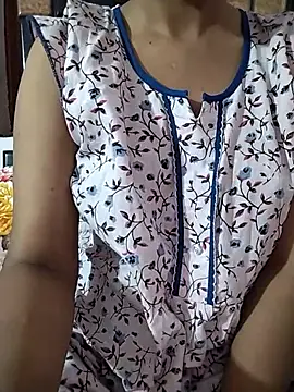 RASHMI SHARMA9 online show from 05/20/26, 06:05