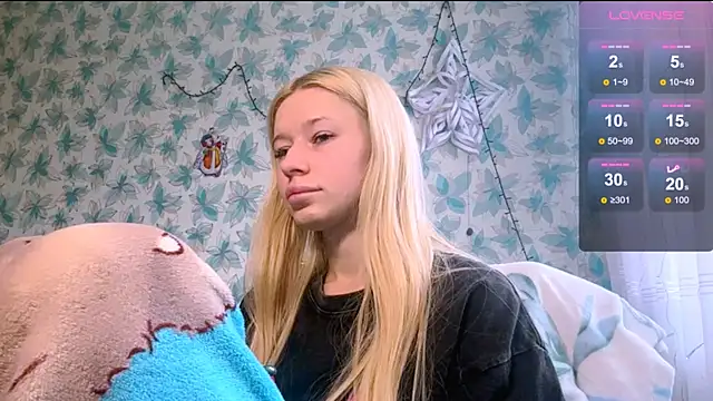 Snapshot of Barbie_Blondie chatting on 03/26/26, 10:02 Barbie Blondie online show from 03/26/26, 10:02