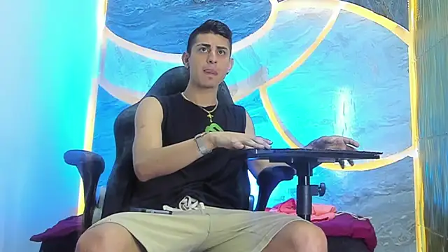 twink scott  online show from 03/02/26, 01:51