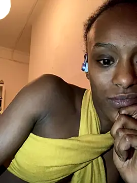    Hannah    online show from 11/29/25, 05:40