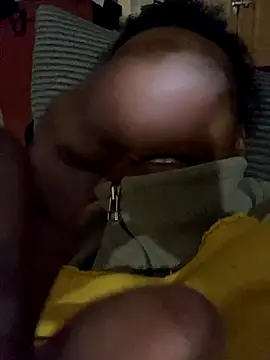    Hannah    online show from 12/05/25, 03:21