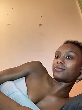    Hannah    online show from 12/15/25, 01:06