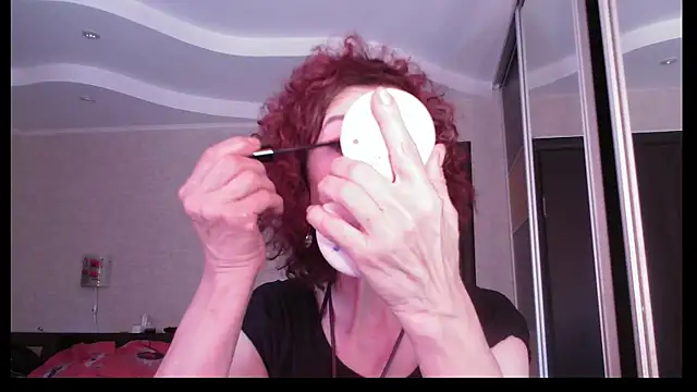 Kelly Flurr online show from 06/07/26, 01:49