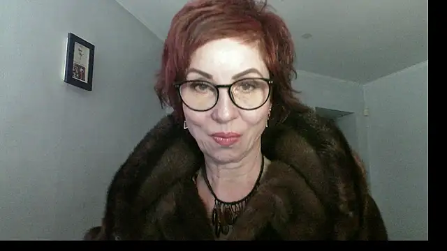 Kelly Flurr online show from 12/16/25, 06:17