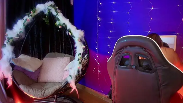 Anto Thompson online show from 12/20/25, 03:53