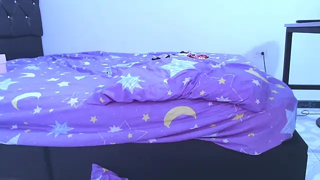 NoaLeon21 online show from 01/14/26, 08:12