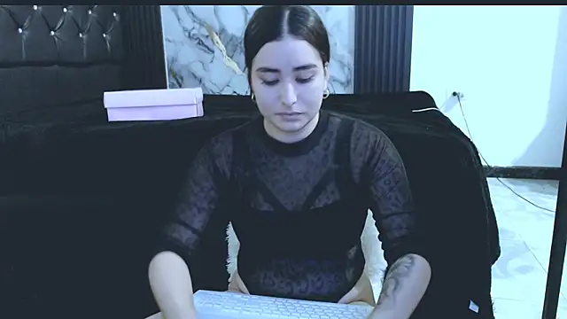 NoaLeon21 online show from 04/01/26, 07:00