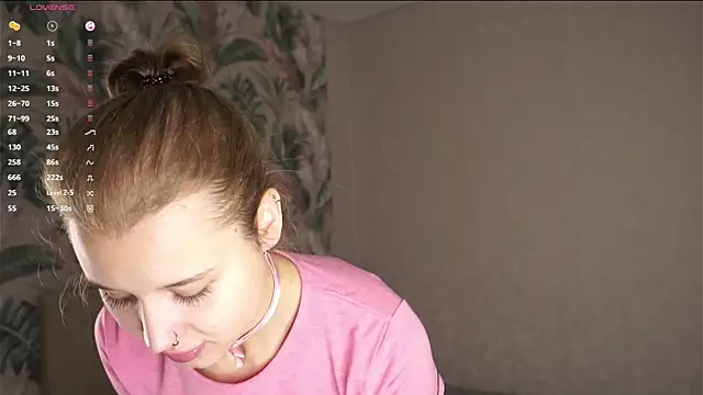 Snapshot of BethannKatzmark chatting on 11/30/25, 05:30 BethannKatzmark online show from 11/30/25, 05:30