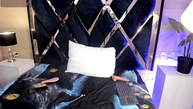 valentina lenoxx online show from 12/13/25, 08:04