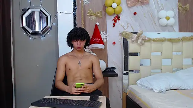 Snapshot of kim_curlyy chatting on 12/16/25, 03:05 kim curlyy online show from 12/16/25, 03:05