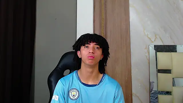 kim curlyy online show from 06/25/26, 01:05