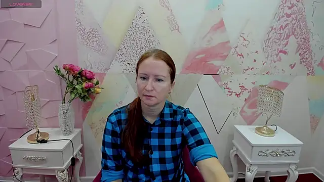 Snapshot of Sally-well chatting on 12/01/25, 09:10 Sally-well online show from 12/01/25, 09:10