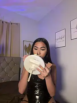 Diannellove online show from 02/24/26, 05:25