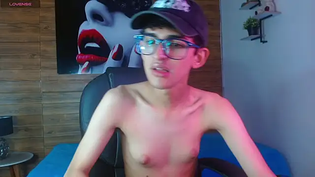 Snapshot of Michaelkoiv chatting on 12/01/25, 12:39 Michaelkoiv online show from 12/01/25, 12:39