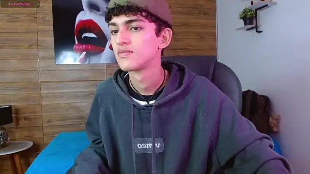 Snapshot of Michaelkoiv chatting on 11/27/25, 12:16 Michaelkoiv online show from 11/27/25, 12:16