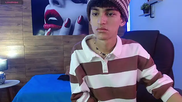 Snapshot of Michaelkoiv chatting on 11/28/25, 12:16 Michaelkoiv online show from 11/28/25, 12:16