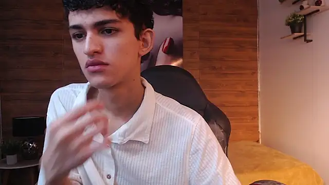 Snapshot of Michaelkoiv chatting on 01/13/26, 12:31 Michaelkoiv online show from 01/13/26, 12:31