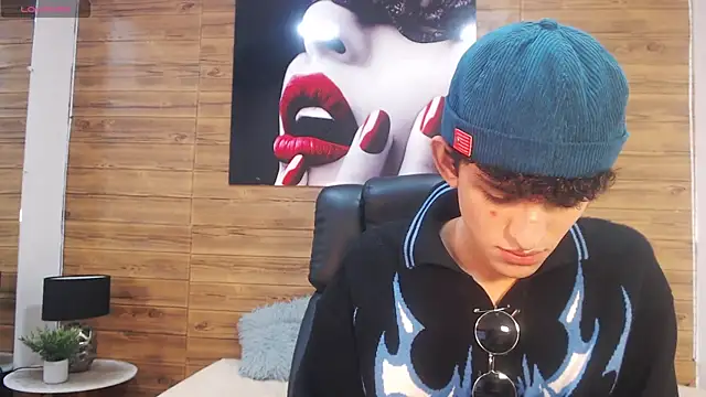 Snapshot of Michaelkoiv chatting on 02/21/26, 11:45 Michaelkoiv online show from 02/21/26, 11:45