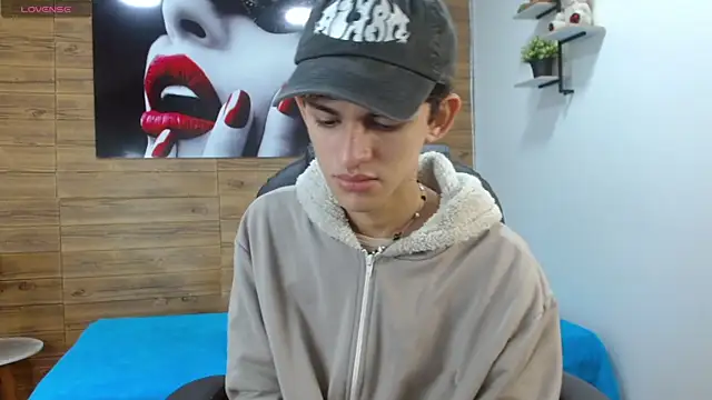 Snapshot of Michaelkoiv chatting on 12/04/25, 12:26 Michaelkoiv online show from 12/04/25, 12:26