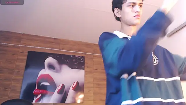 Snapshot of Michaelkoiv chatting on 01/19/26, 12:42 Michaelkoiv online show from 01/19/26, 12:42