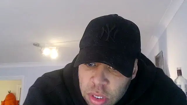 Samueldan12 online show from 11/26/25, 10:59
