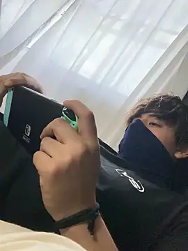 taehyun10 online show from 12/02/25, 08:21