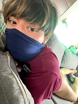 taehyun10 online show from 12/03/25, 12:15