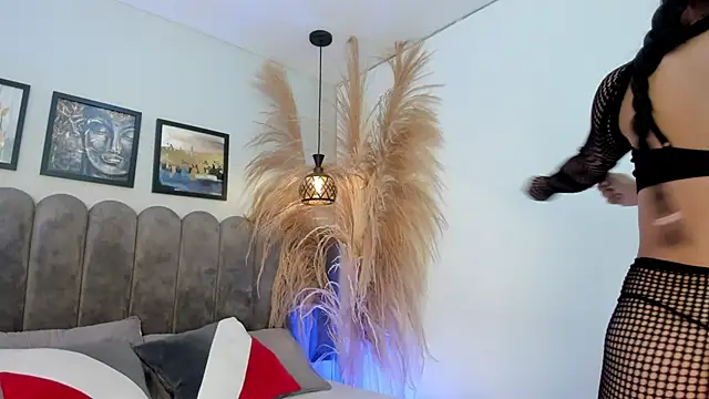 Snapshot of Megan_Monroe chatting on 12/16/25, 08:24 Megan Monroe online show from 12/16/25, 08:24