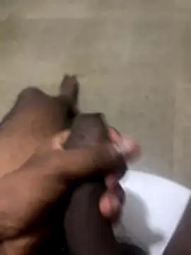 jare692001 online show from 12/01/25, 06:53