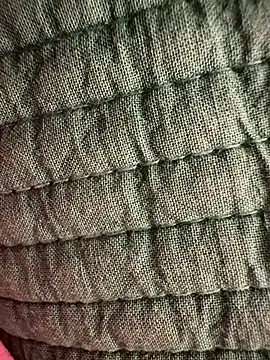 Snapshot of powq05 chatting on 11/26/25, 09:04 powq05 online show from 11/26/25, 09:04