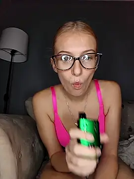 Snapshot of Stargirl247 chatting on 11/29/25, 12:55 Stargirl247 online show from 11/29/25, 12:55